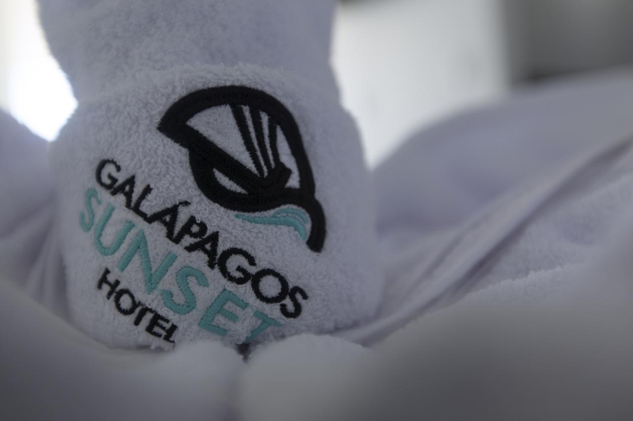 Galapagos Sunset Hotel Puerto Baquerizo Moreno Bagian luar foto