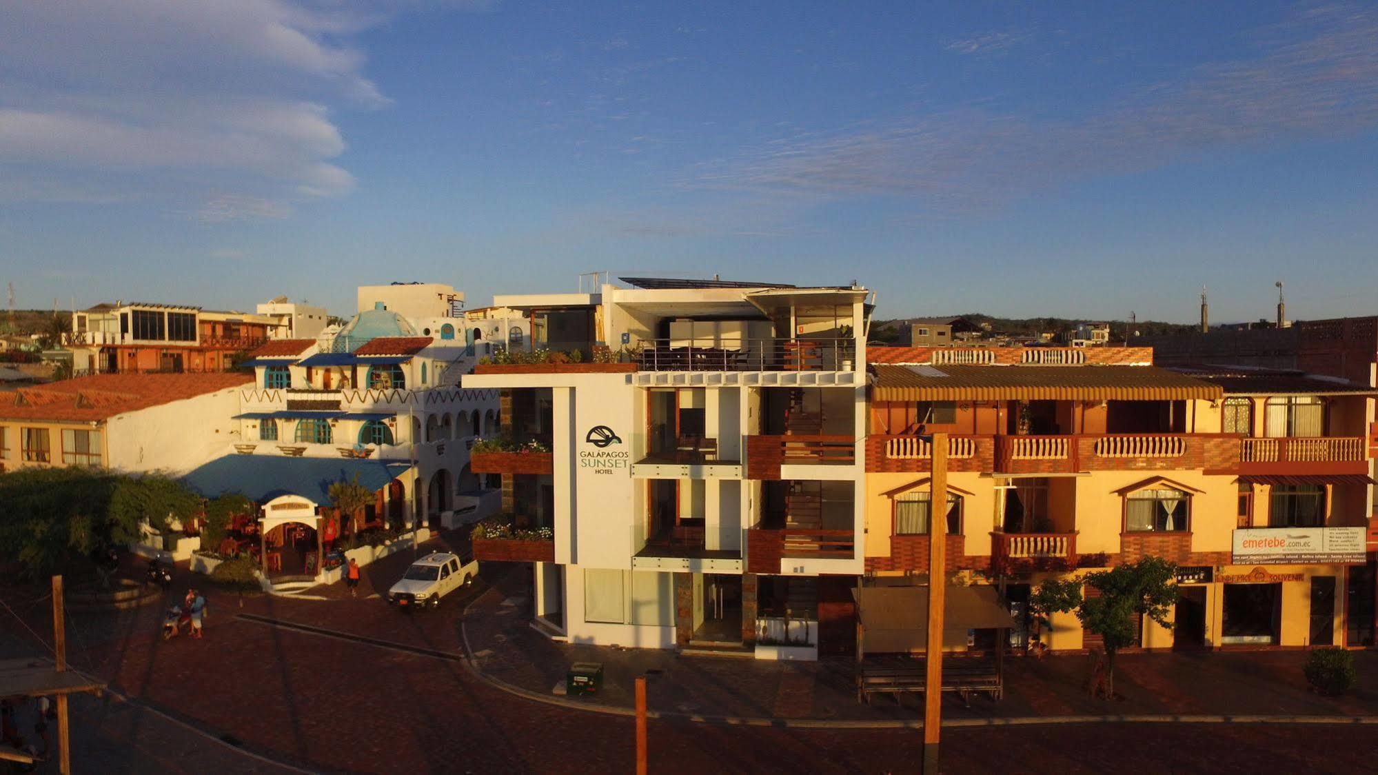 Galapagos Sunset Hotel Puerto Baquerizo Moreno Bagian luar foto