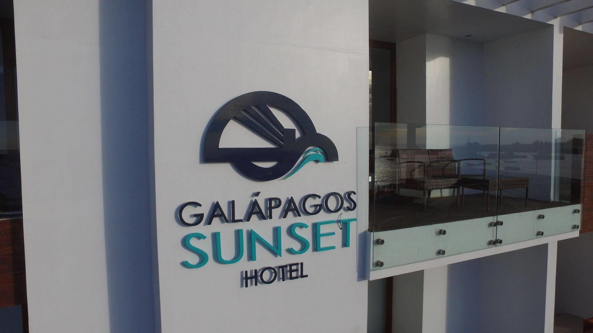 Galapagos Sunset Hotel Puerto Baquerizo Moreno Bagian luar foto